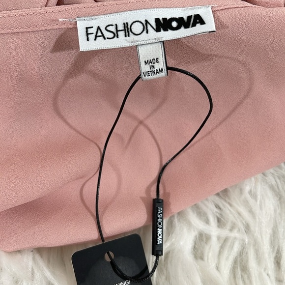 FASHION NOVA Love At First Sight Blouse Pink Size Large NEW - Picture 8 of 11